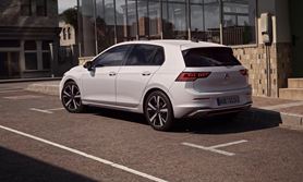 Volkswagen Golf si guadagna il titolo di “Miglior auto del mezzo secolo”