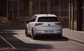 Volkswagen Golf si guadagna il titolo di “Miglior auto del mezzo secolo”